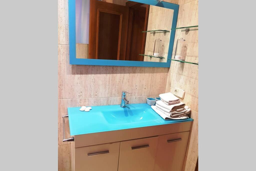 Apartamento Apto. Reformado Primera Línea Playa De Samil, Vigo